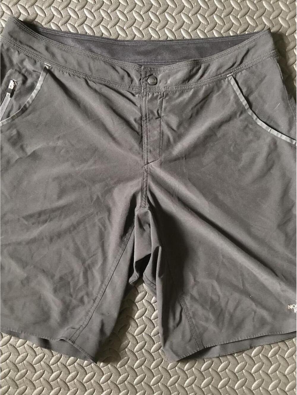 The North Face Men's Black Outdoor Shorts Size 36